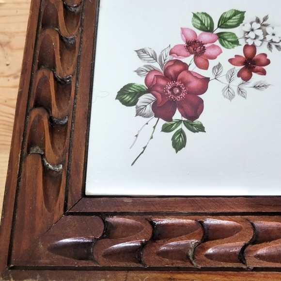 Vintage Carved Wood And Tile Trinket Box Felt Lined Hinged Lid 11 Inch Floral - Picture 7 of 11